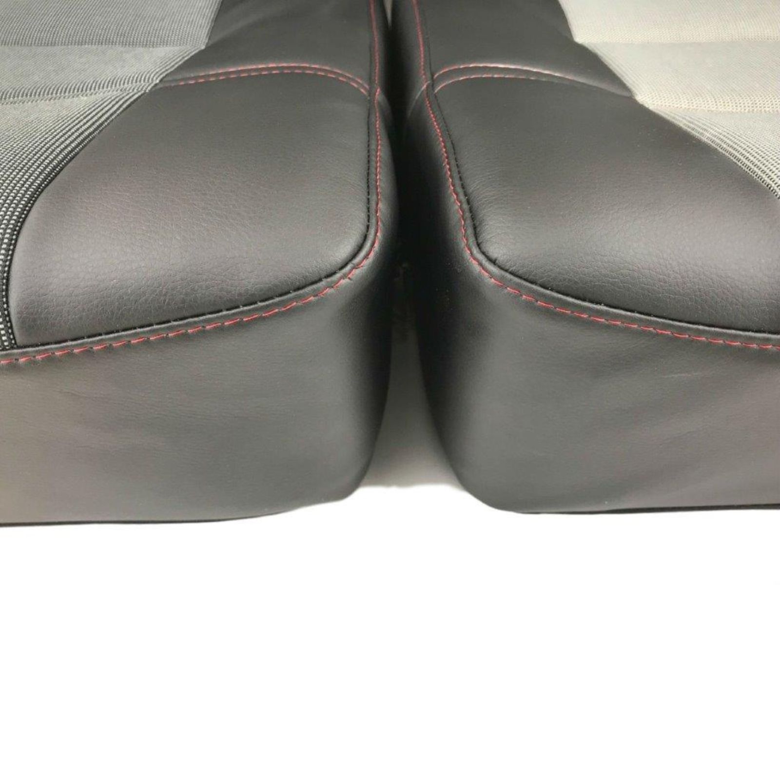 Coiffes Sièges avant et Banquette Arrière en simili noir et tissu ramier pour Peugeot 205 GTI